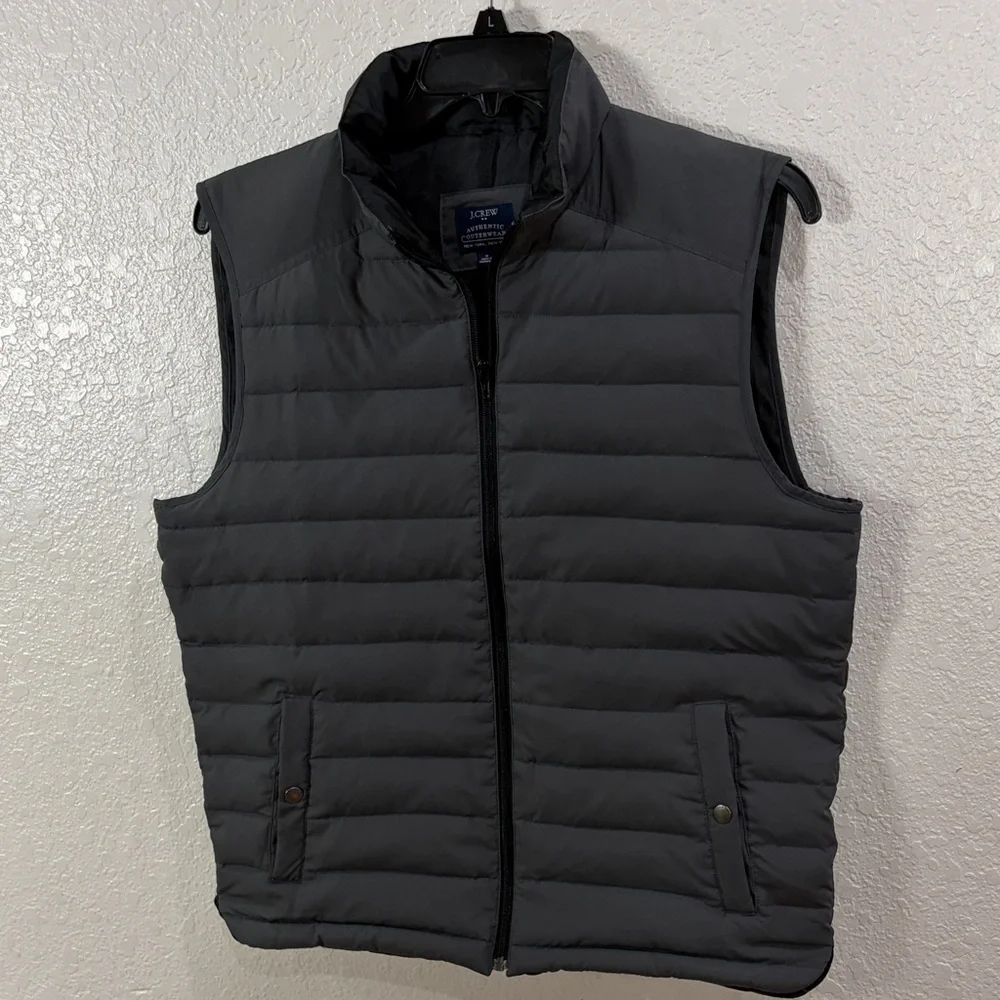 J. Crew Men's Charcoal Quilted Vest,40% feathers,Size M